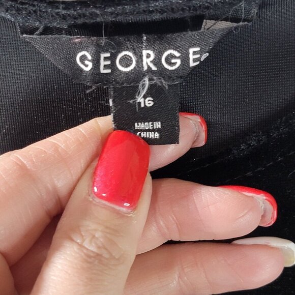 George Girls 16 Tween Black Red Velour Long Sleeve Holiday Christmas Dress Event - Picture 3 of 5